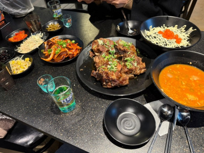 [경남] 마산합포구맛집 뼈구이맛집 밥집겸술집 장군동술집 새로오픈한매장 , 뼈구칠