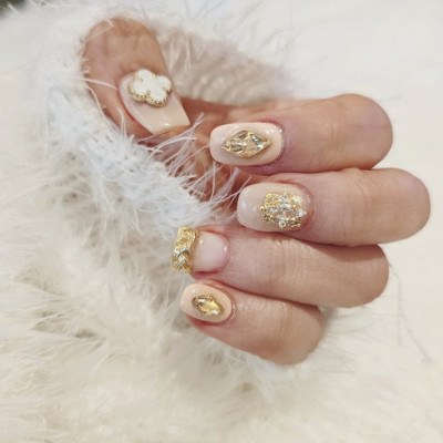 [부산] 개금동네일샵 패디플래닝 웨딩네일 신부네일 이달의아트 , 이뻐졌네일