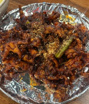 김해율하맛집 야외 테이블있는 장유부원닭발 율하점