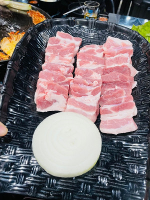 동대동맛집 솥뚜껑삼겹살 맛있는 돈꼬 1997