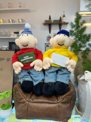 동네아지트 같은 편안함을 갖는 카페 와듀랑