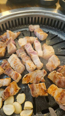 치평동 고깃집 여기 저장 완료 한우 특수부위에 벌집항정살까지 제대로였던 그집앞식육식당